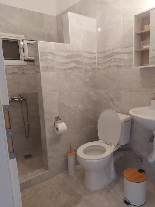 Houlia Home Διαμέρισμα Με Δωρεάν Χώρο Στάθμευσης Steniaí المظهر الخارجي الصورة