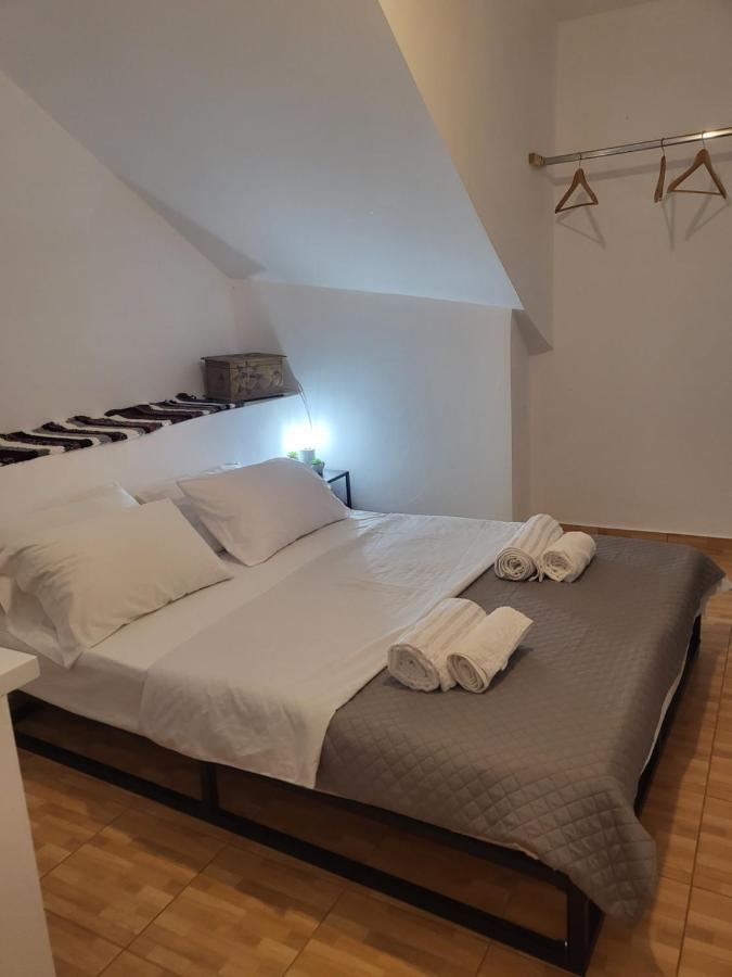 Houlia Home Διαμέρισμα Με Δωρεάν Χώρο Στάθμευσης Steniaí المظهر الخارجي الصورة