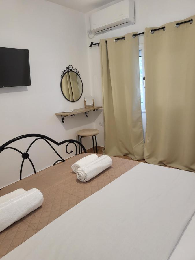Houlia Home Διαμέρισμα Με Δωρεάν Χώρο Στάθμευσης Steniaí المظهر الخارجي الصورة